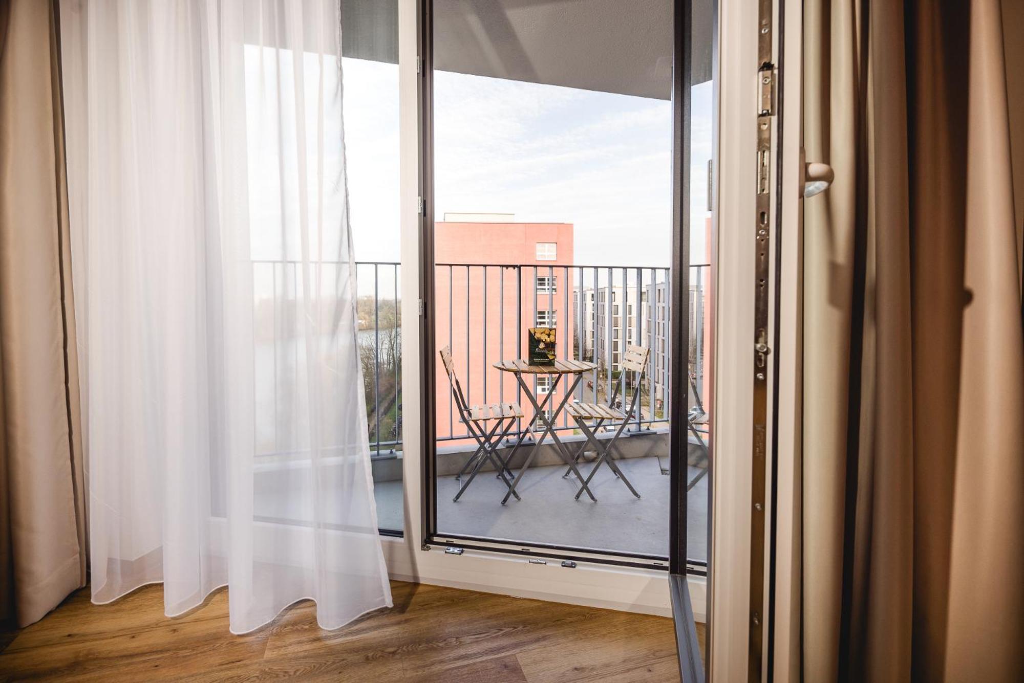 Rioca Hafeninsel Posto 8 Aparthotel Offenbach am Main Exteriör bild